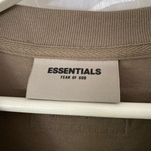 Essentials Shirt - Picture 2 of 3